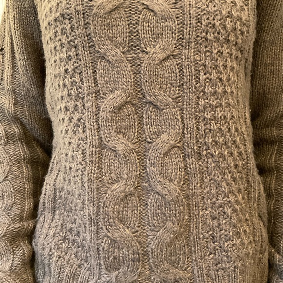 XXI Cable-knit Turtleneck Sweater, Brown, Size Medium - Picture 5 of 8